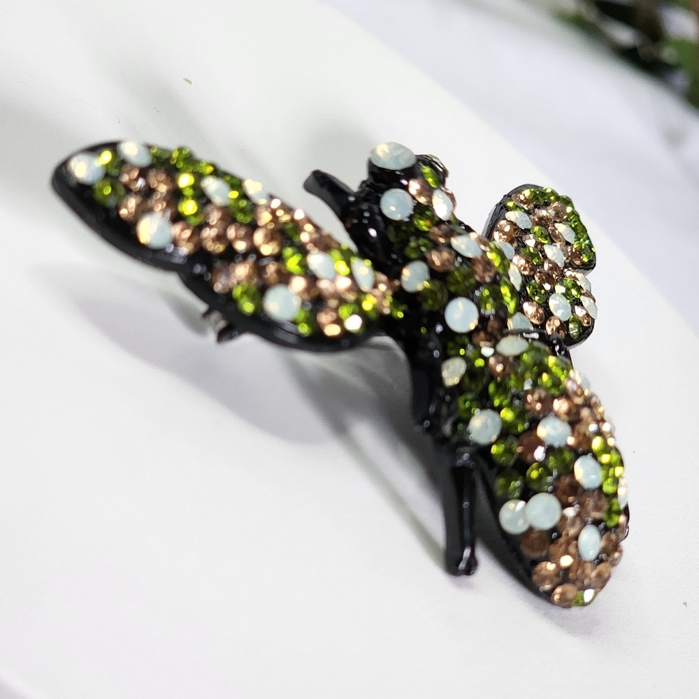 Black Bee with CZ Crystals  Brooch Pin - Picture 6 of 7